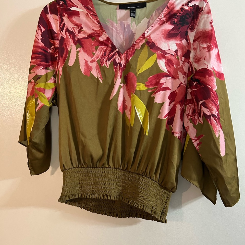 White House Black Market Pink and Red Smocked 3/4 Sleeve Blouse